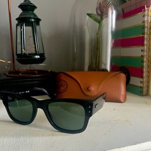 Mega ray-ban wayfarer